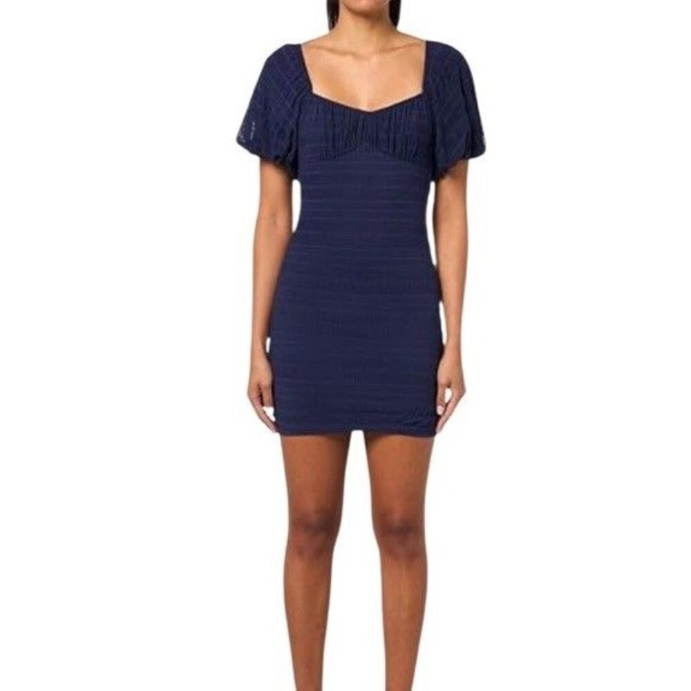 Speechless NWT Navy Blue Fitted Dress Sweetheart Neckline Shirt Sleeve Medium